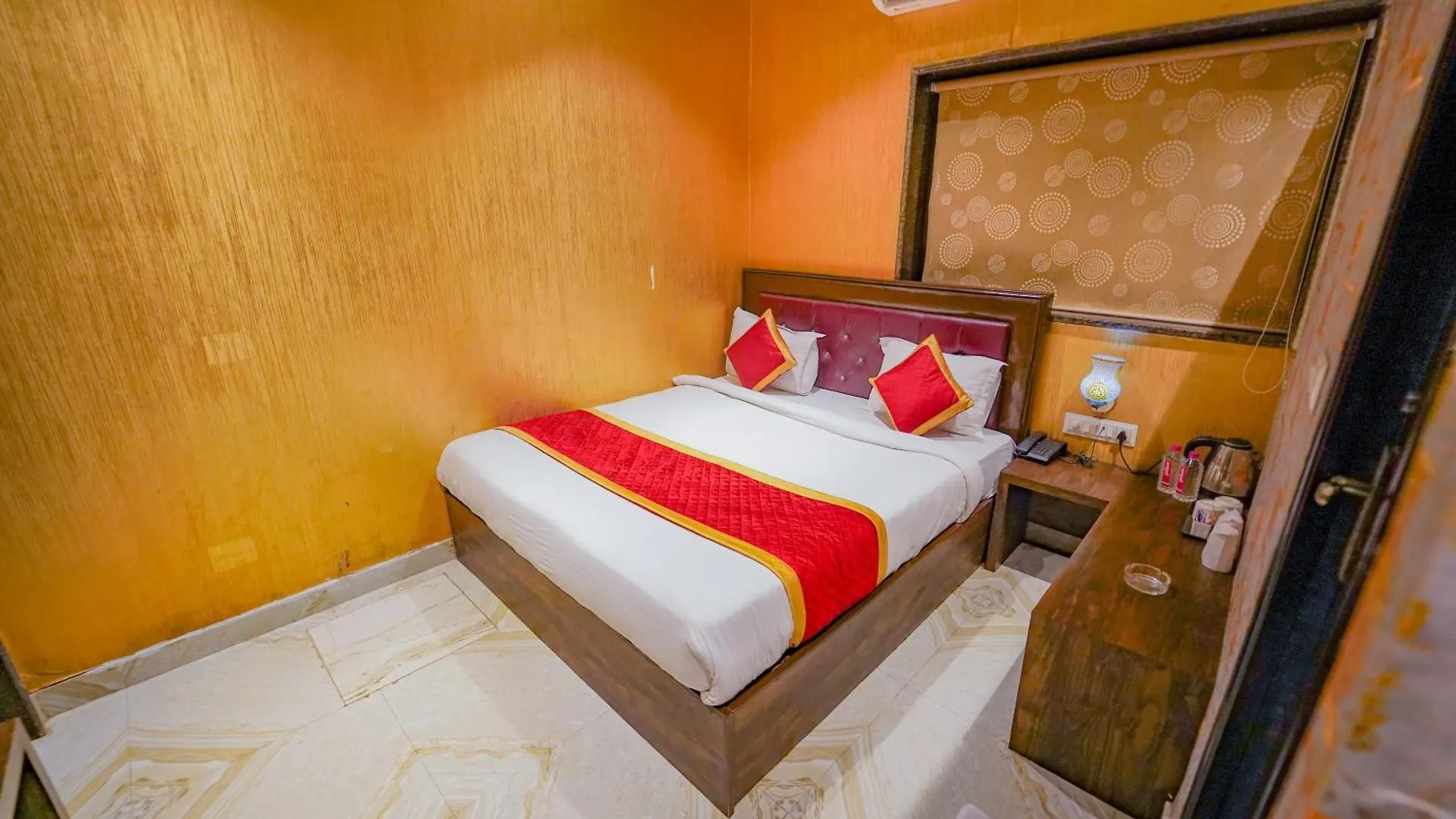 *** Hotel Shiv Rudraksh Resort, Near Assi Ghat Varanasi India